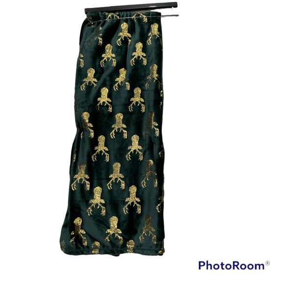 Adirondack Christmas Reindeer Printed Metallic Gold Green Plush Throw Blanket - Picture 1 of 10